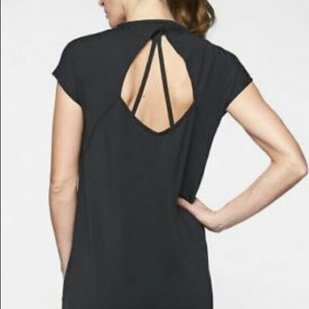 Athleta Cocoon Dress Cut Out Back